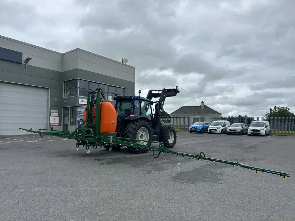 Agrional 1300l Sprayer 15m Booms - Image 3