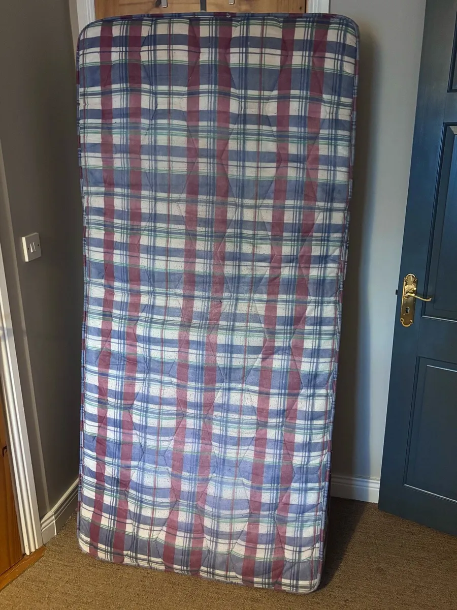Single mattress - ‼️FREE‼️