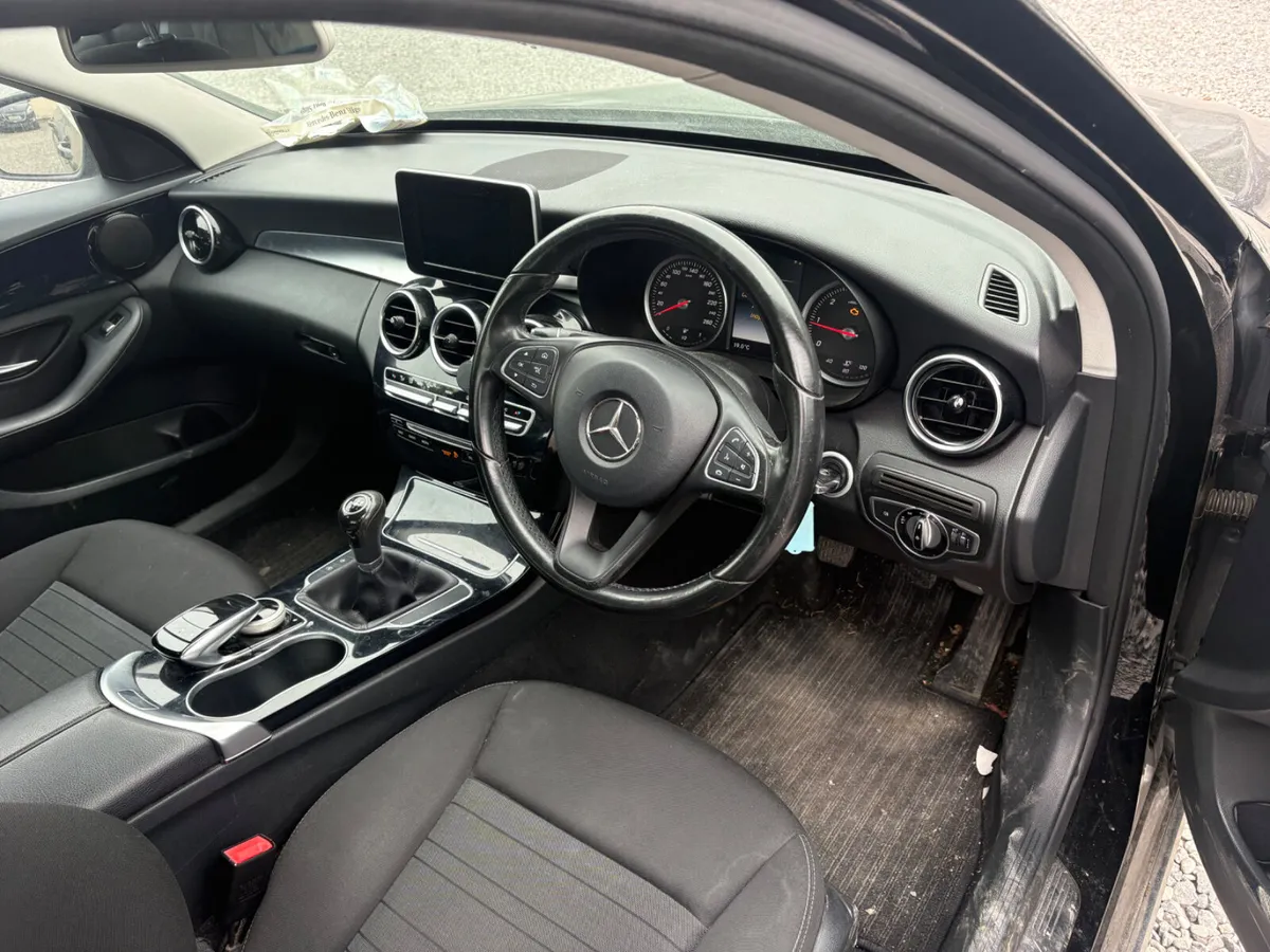 2017 Mercedes C Class 1.6d *For Aprts* - Image 4