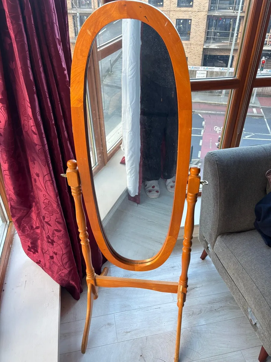 Mirror - Image 1