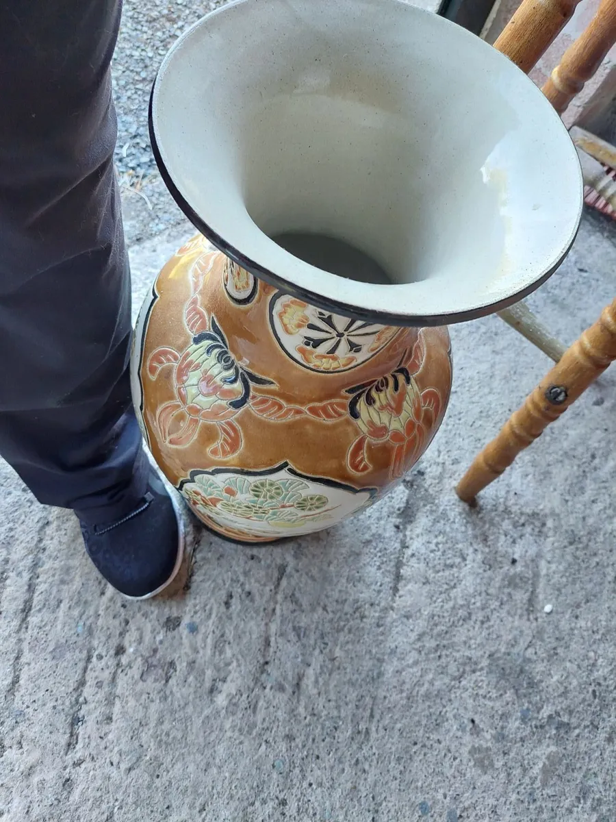 Vase - Image 1