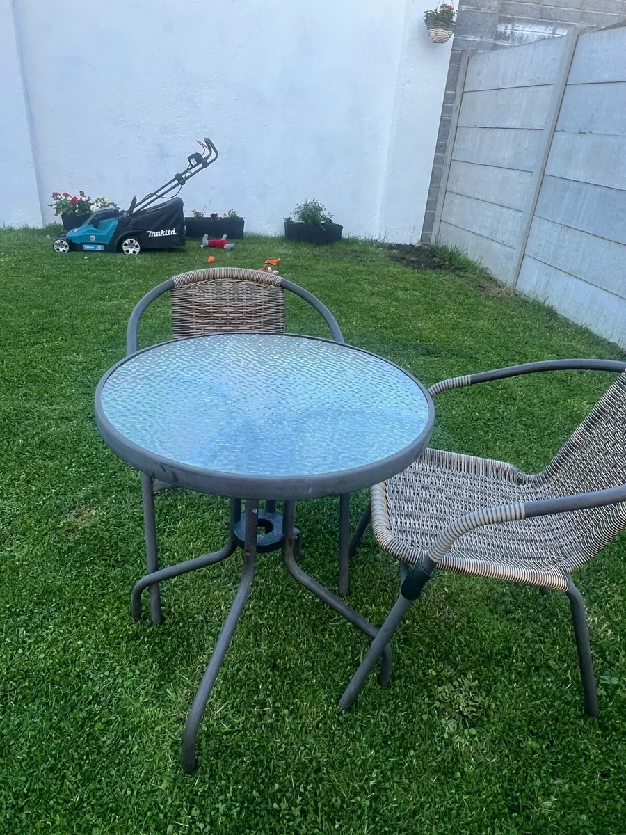 Garden Furniture - Image 1