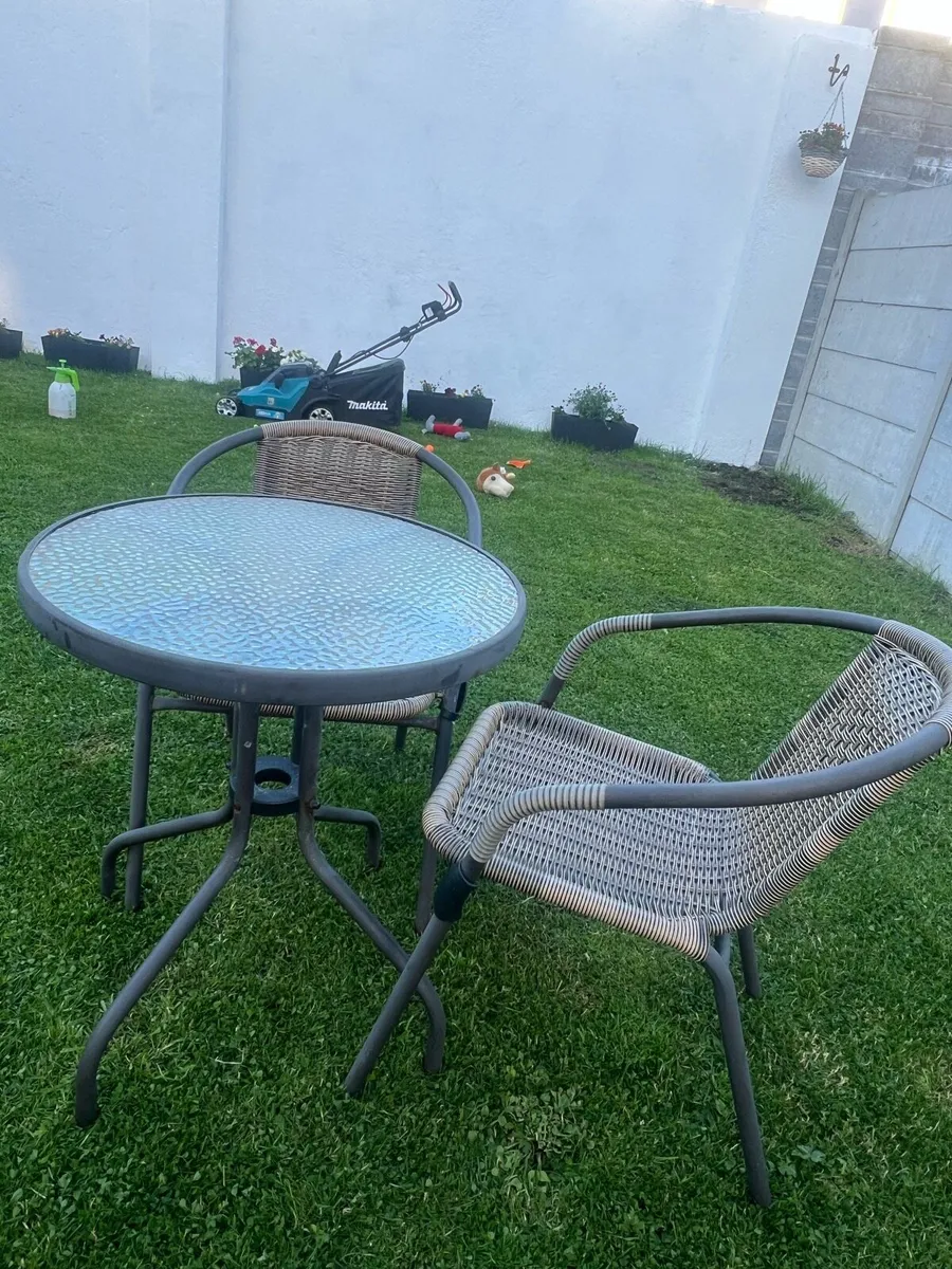 Garden Furniture - Image 3