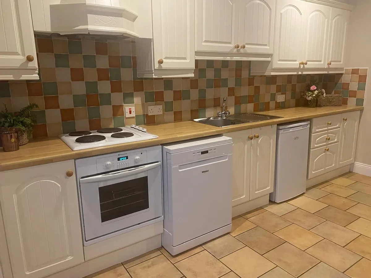 Kitchen & Appliances for Sale - Image 3