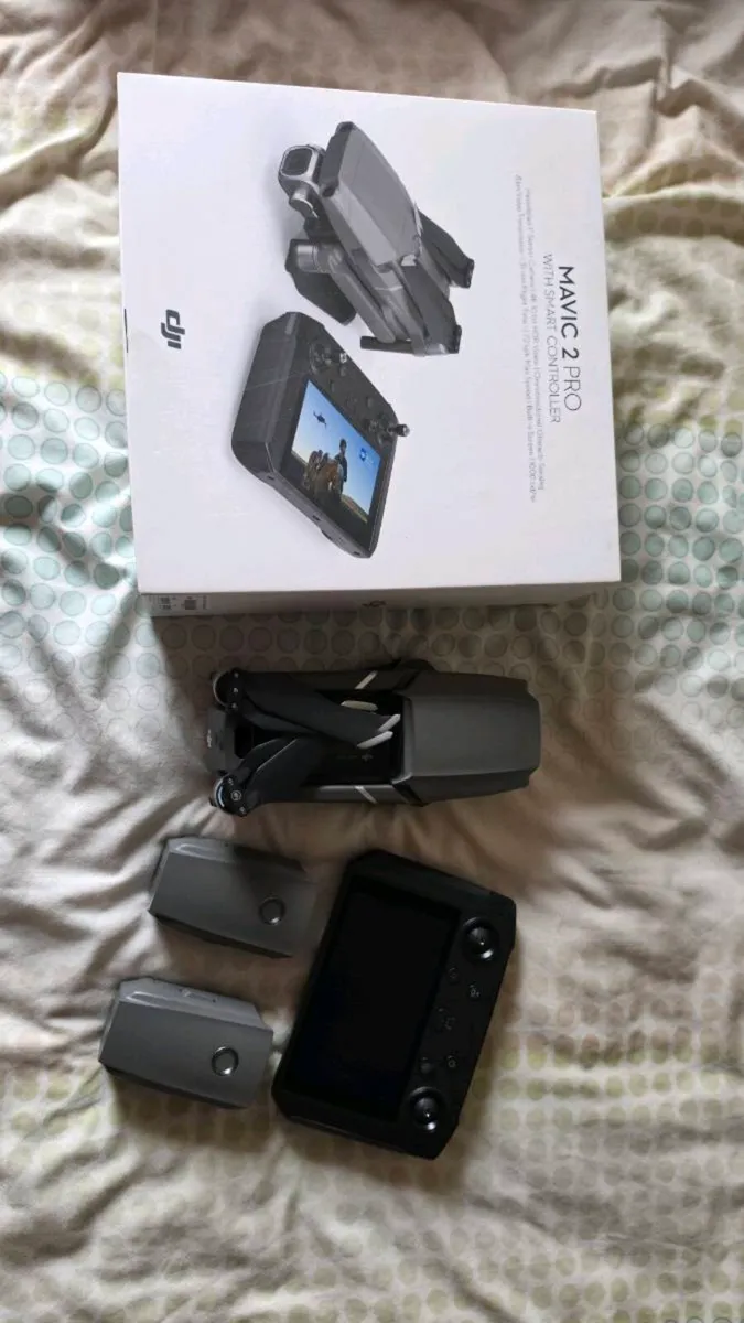 Dji mavic 2 pro with smart controller - Image 2