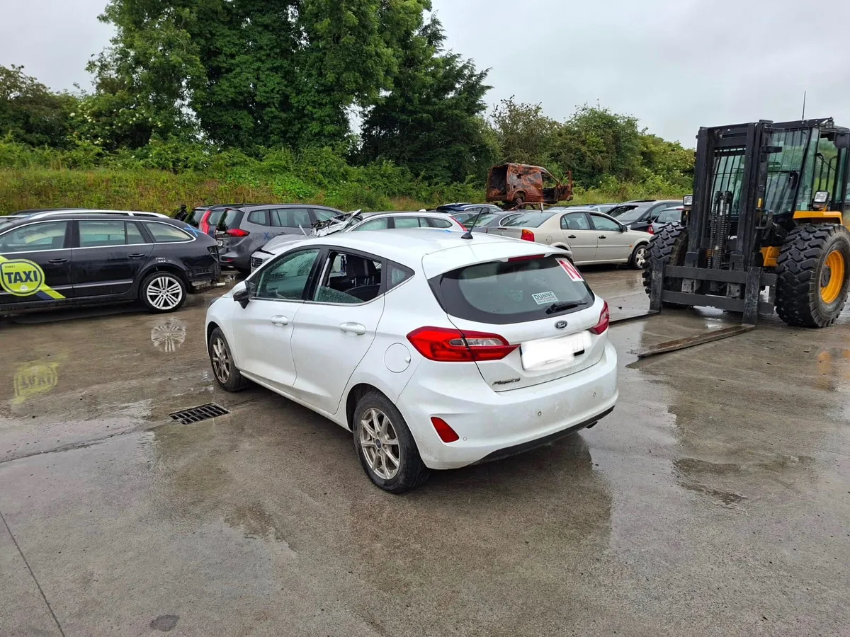2018 Ford Fiesta *For Parts - Image 4