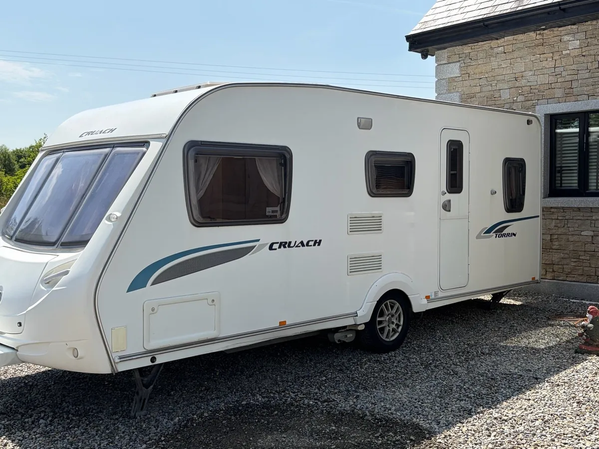 Cruach Torrin-pristine like-new 5-berth caravan - Image 1