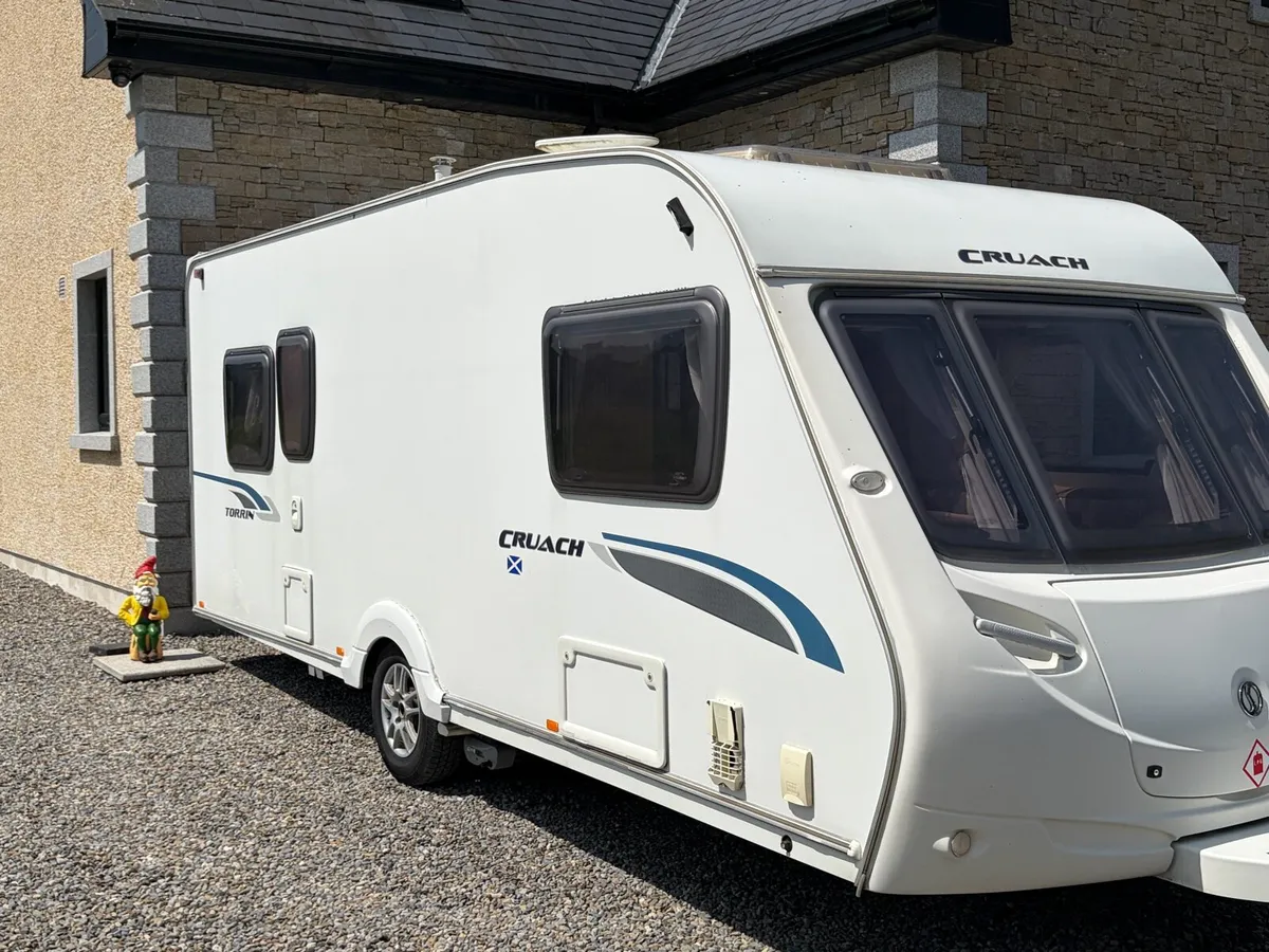 Cruach Torrin-pristine like-new 5-berth caravan - Image 2