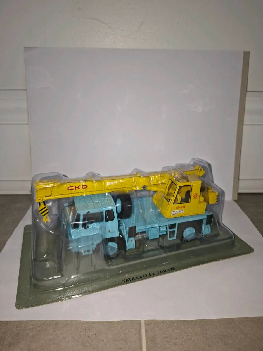 1:43 Die cast TATRA 813 Boxed - Image 1