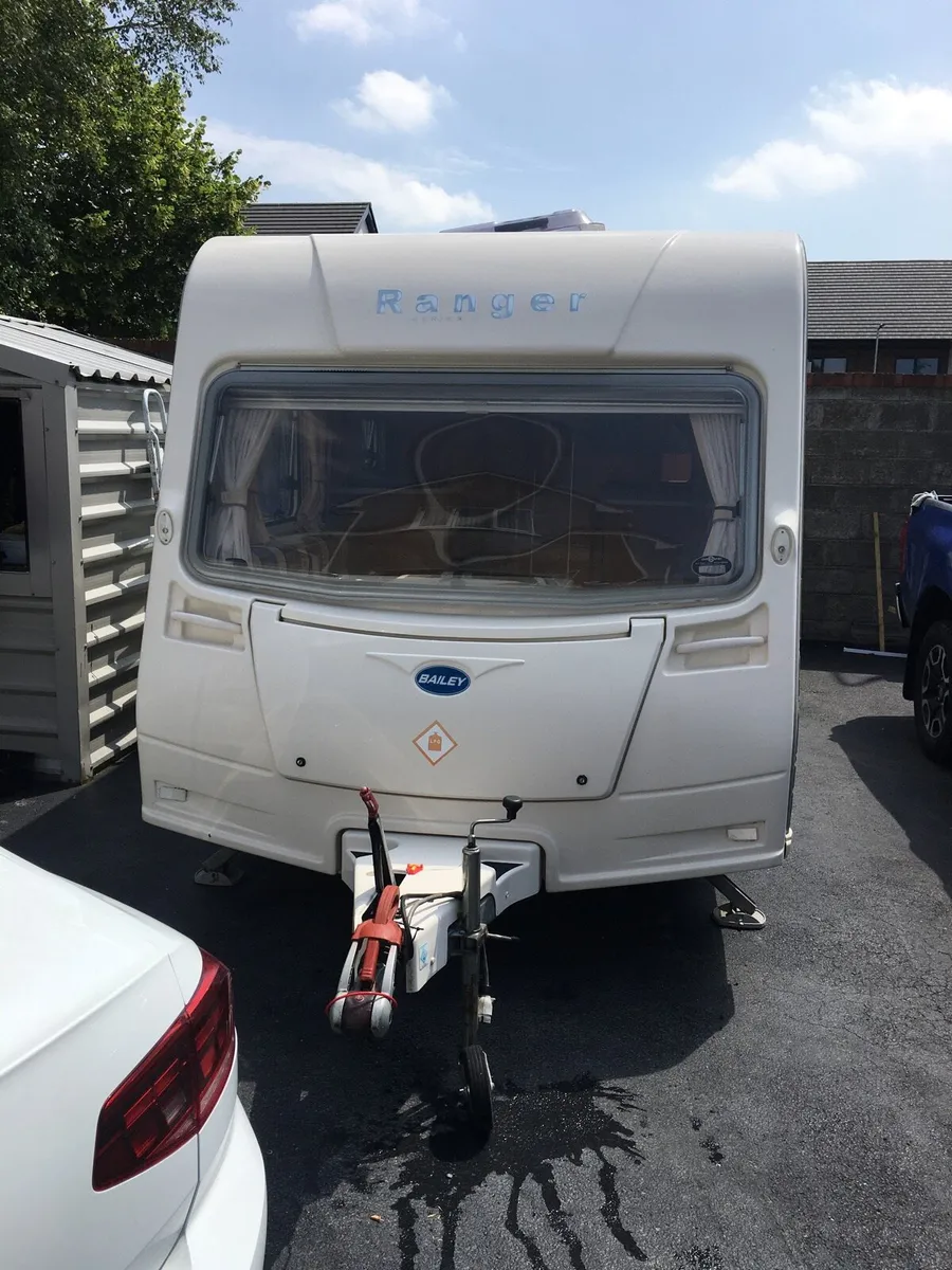 Bailey ranger 6 berth caravan for sale - Image 2
