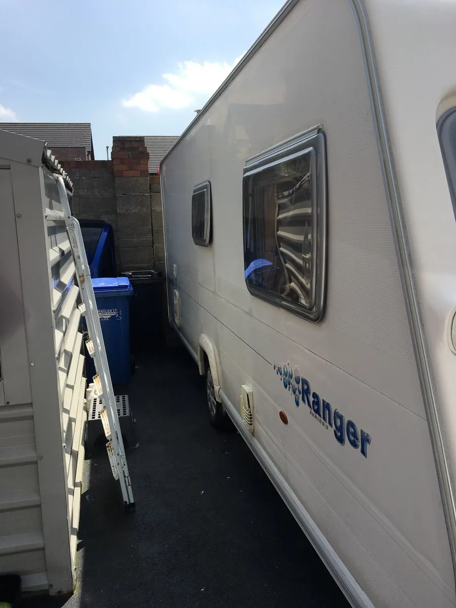 Bailey ranger 6 berth caravan for sale - Image 3