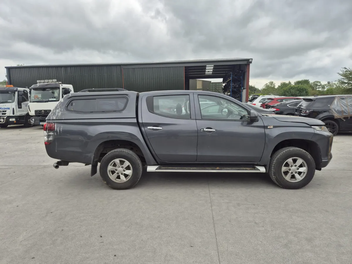 2021 Mitsubishi L200 *For Parts* - Image 3