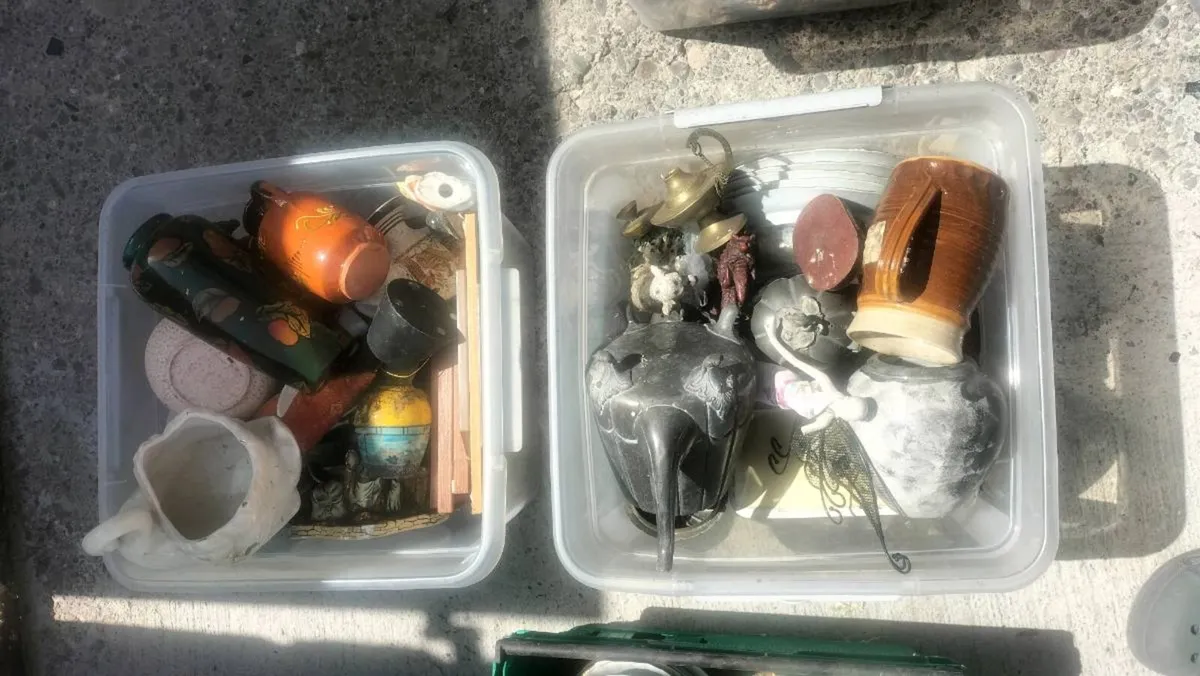 CAR BOOT SALE JOB 100 EUROS.. CHEAP CHEAP - Image 1