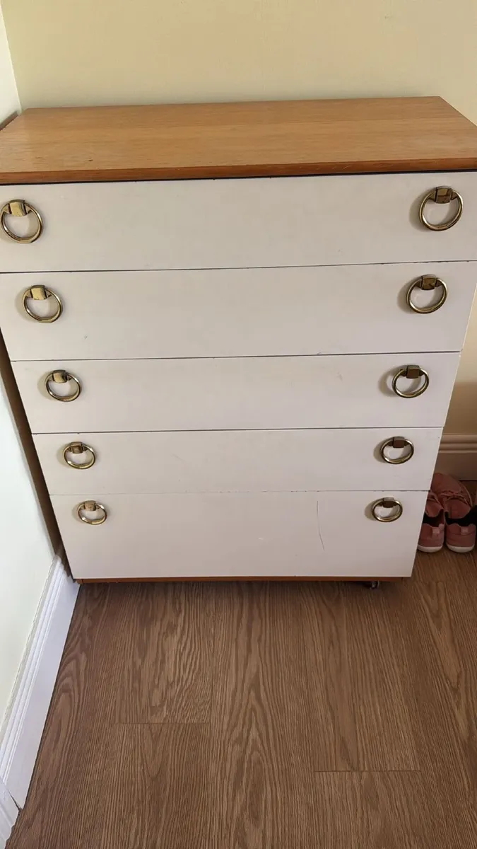 FREE to take wardrobe and chest of drawers - Image 2