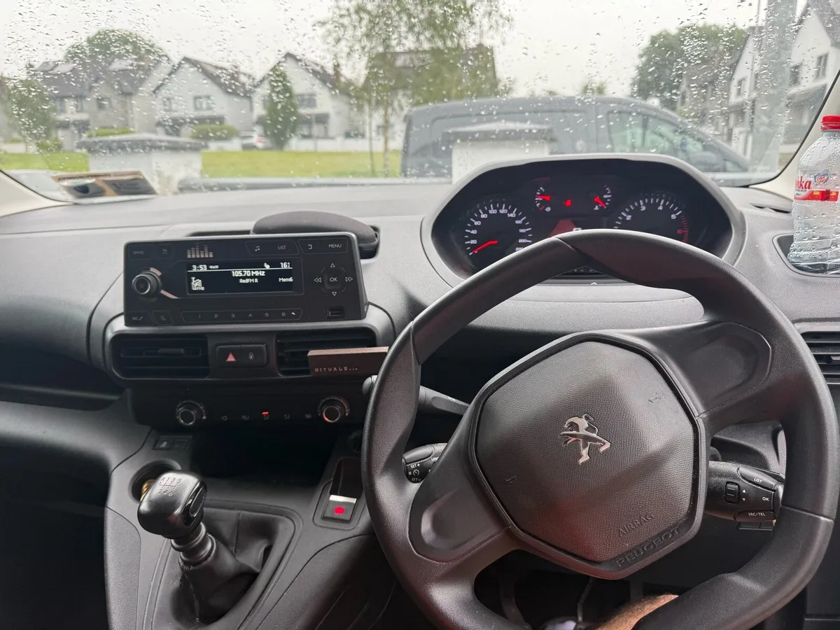 2022 Peugeot Partner 1.5 HDi - Image 4