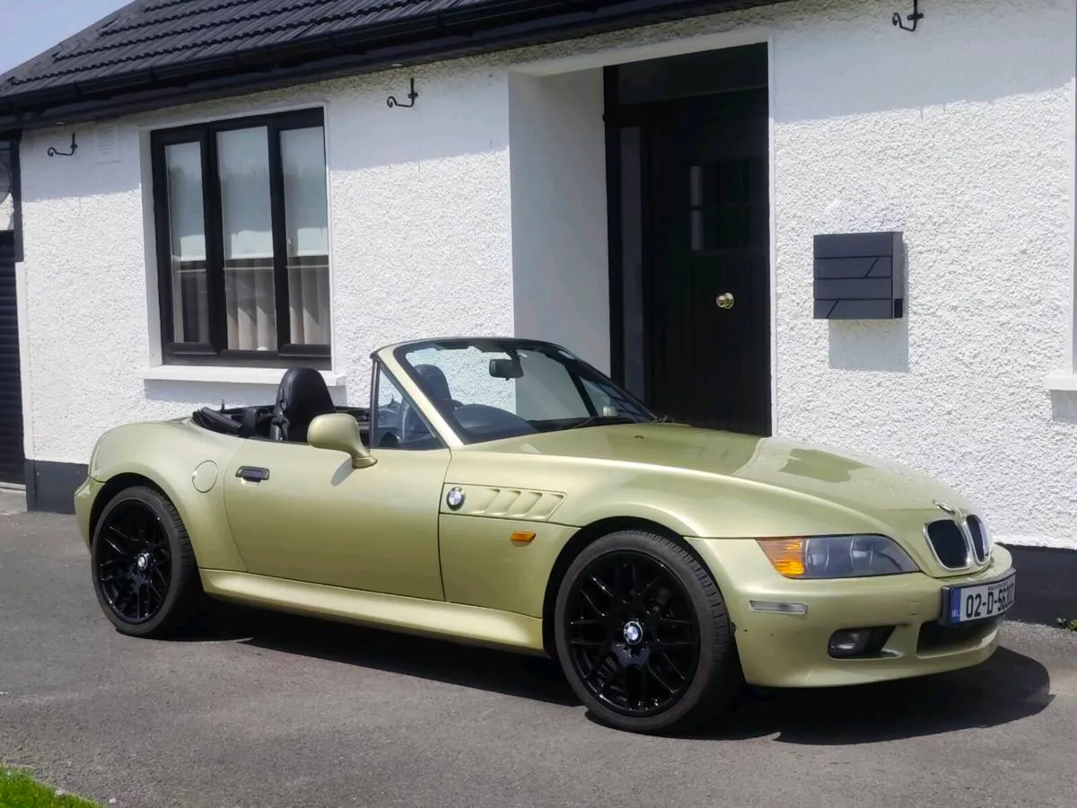 BMW Z3 Original Irish Extensive Service History - Image 1