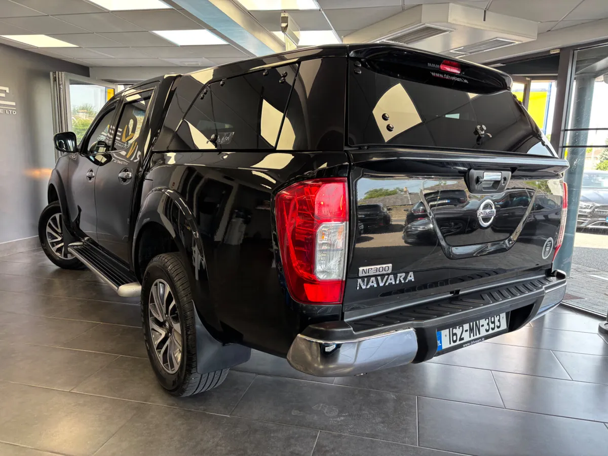 Nissan Navara SVE 2016 5 Seat CrewCab - Image 2