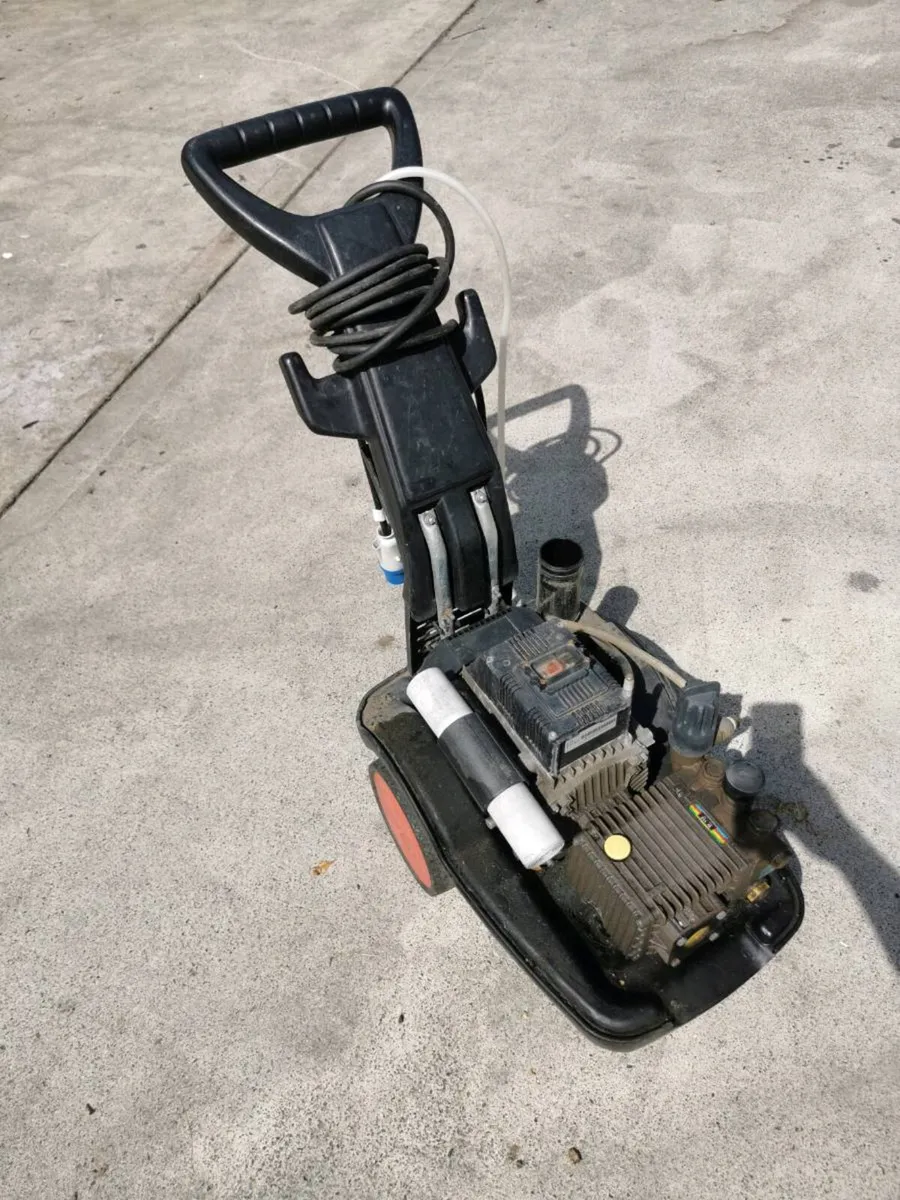Interpump TX 12-100 Power Washer - Image 2