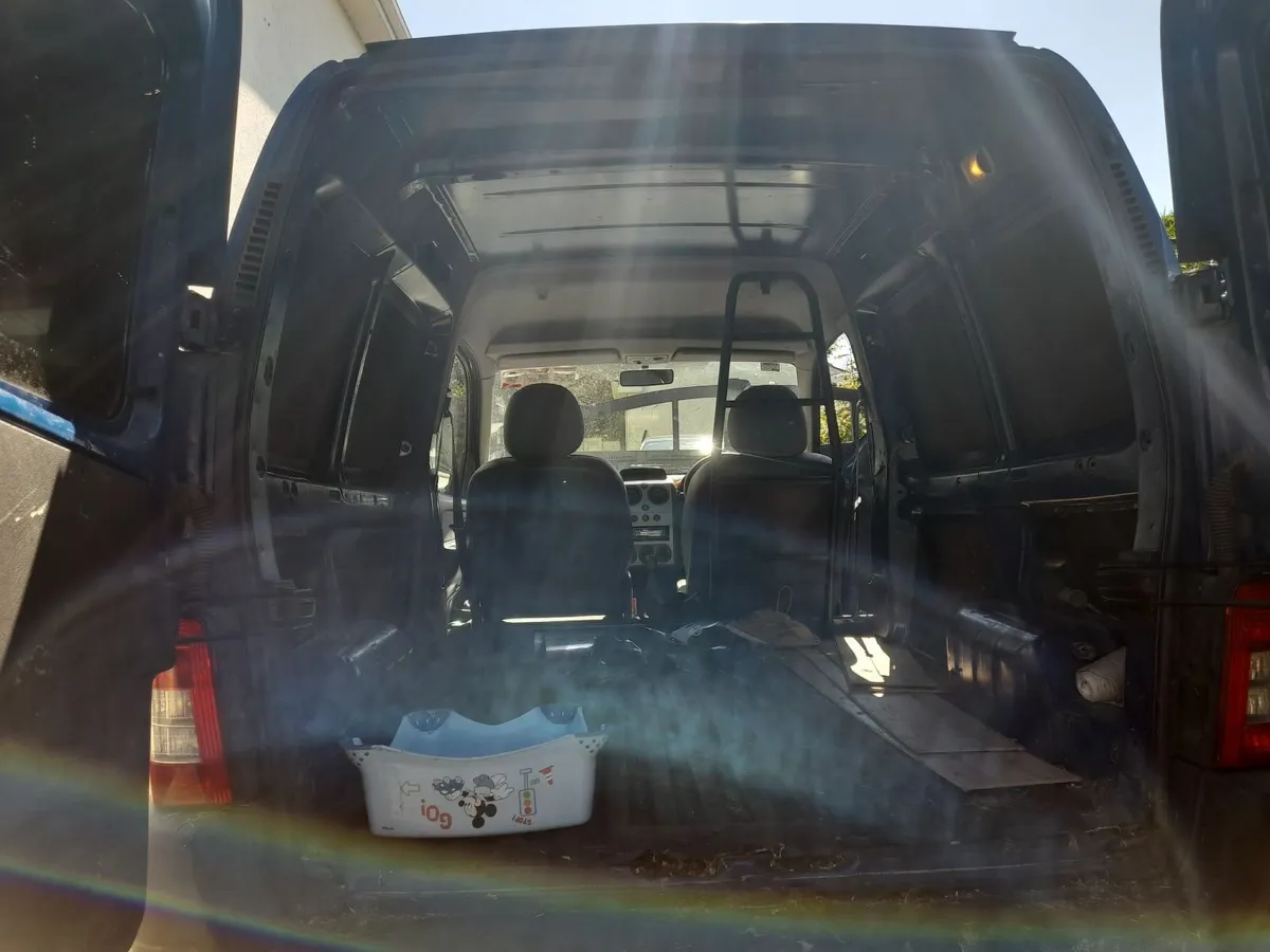Citroen Berlingo 2006 - Image 2