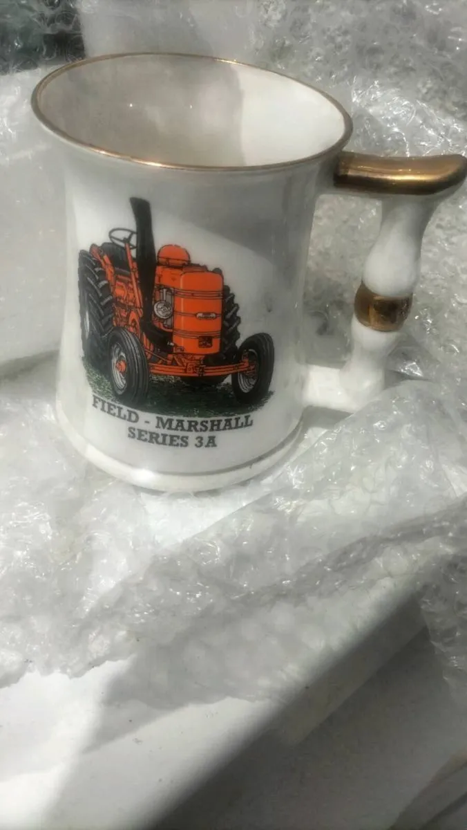 2  TRACTORS MUGS RARE - Image 2