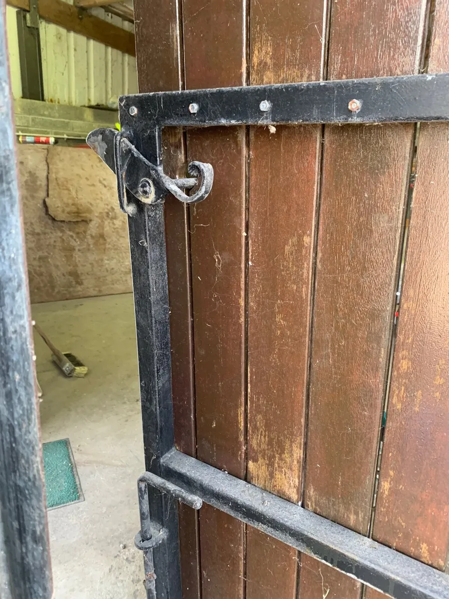 Gates - Image 4