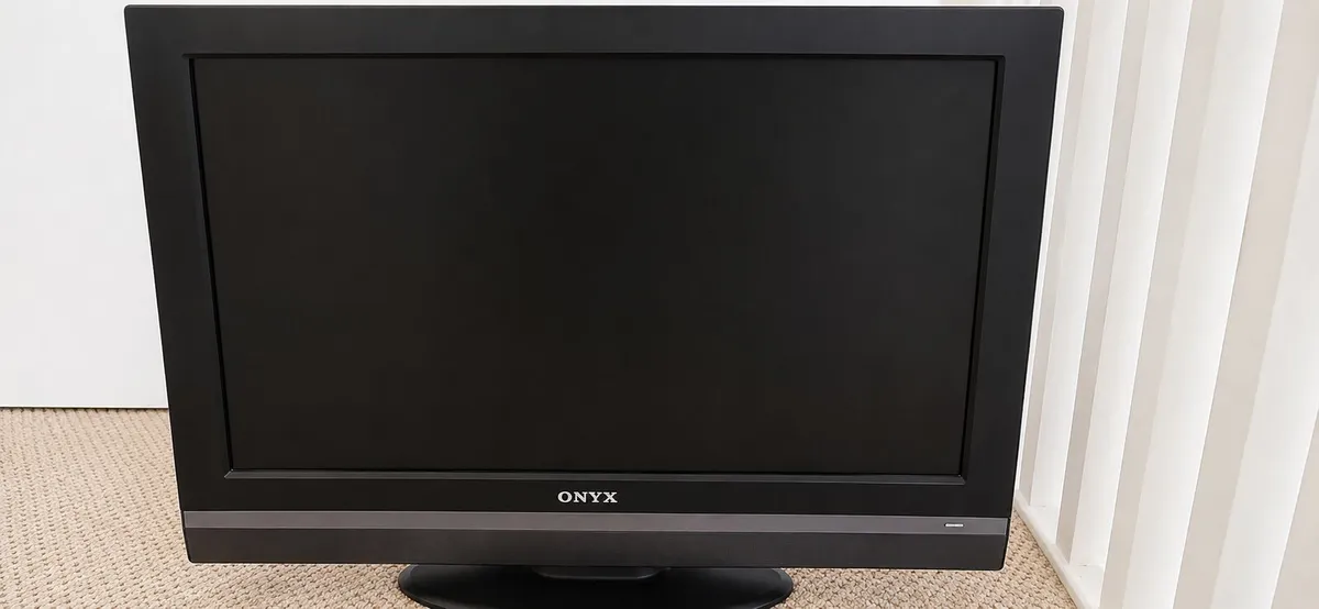 32 inch LCD TV not smart