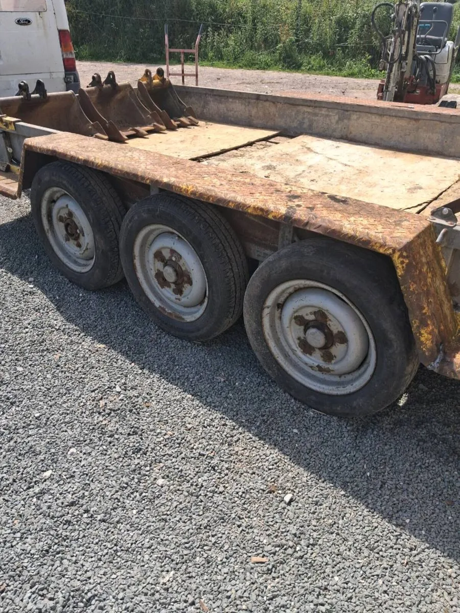 Ivor Williams plant trailer tri axle - Image 2