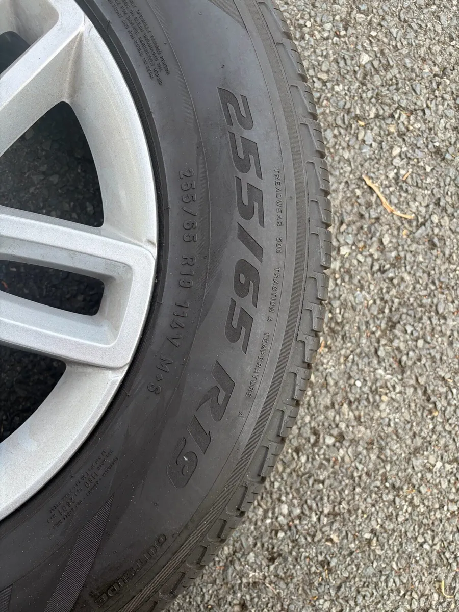 Land Rover Defender Genuine Alloys + Pirelli Tyres - Image 3