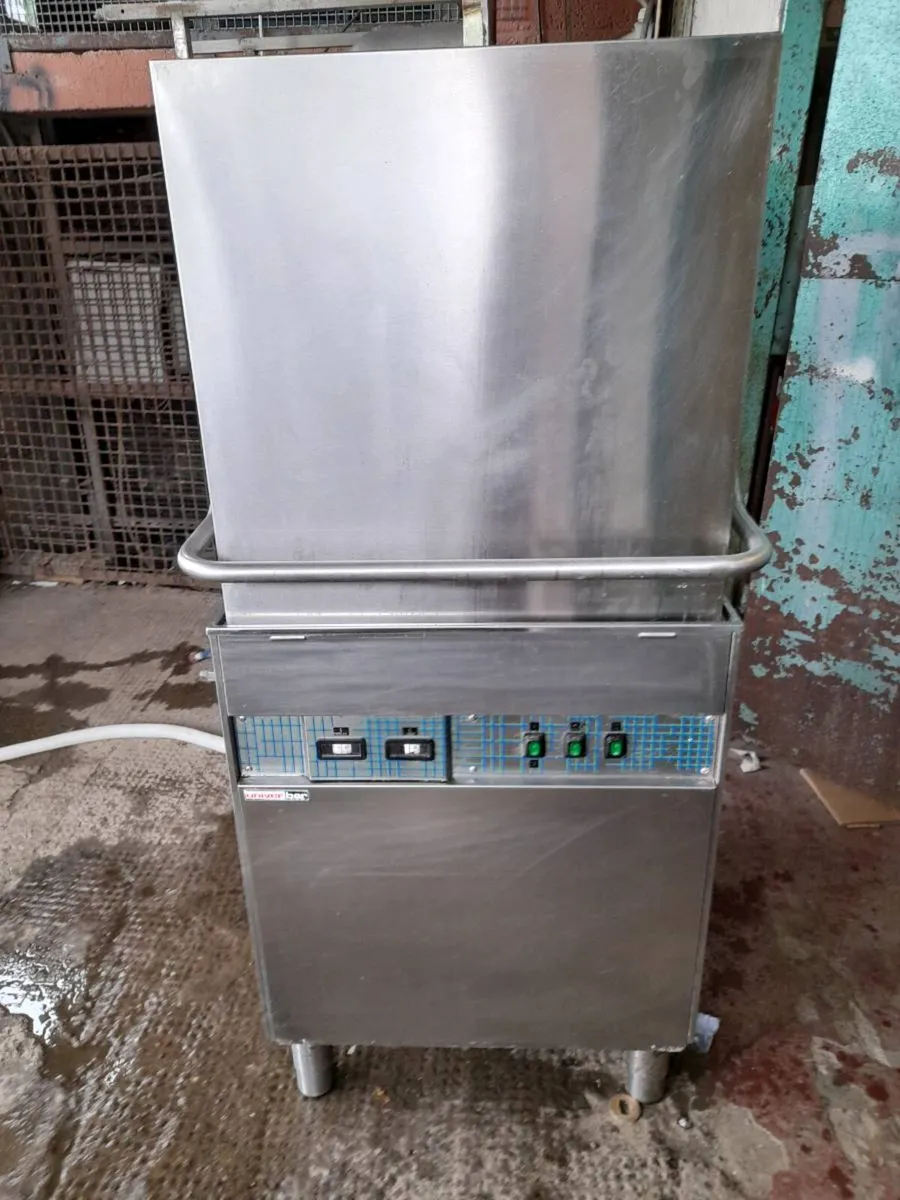 Dish Washer Commercial UNIVERBAR - Image 2