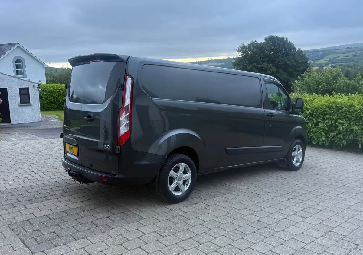 2018 Ford Transit Custom Trend 290 SWB 2.0 EBL 130 - Image 4