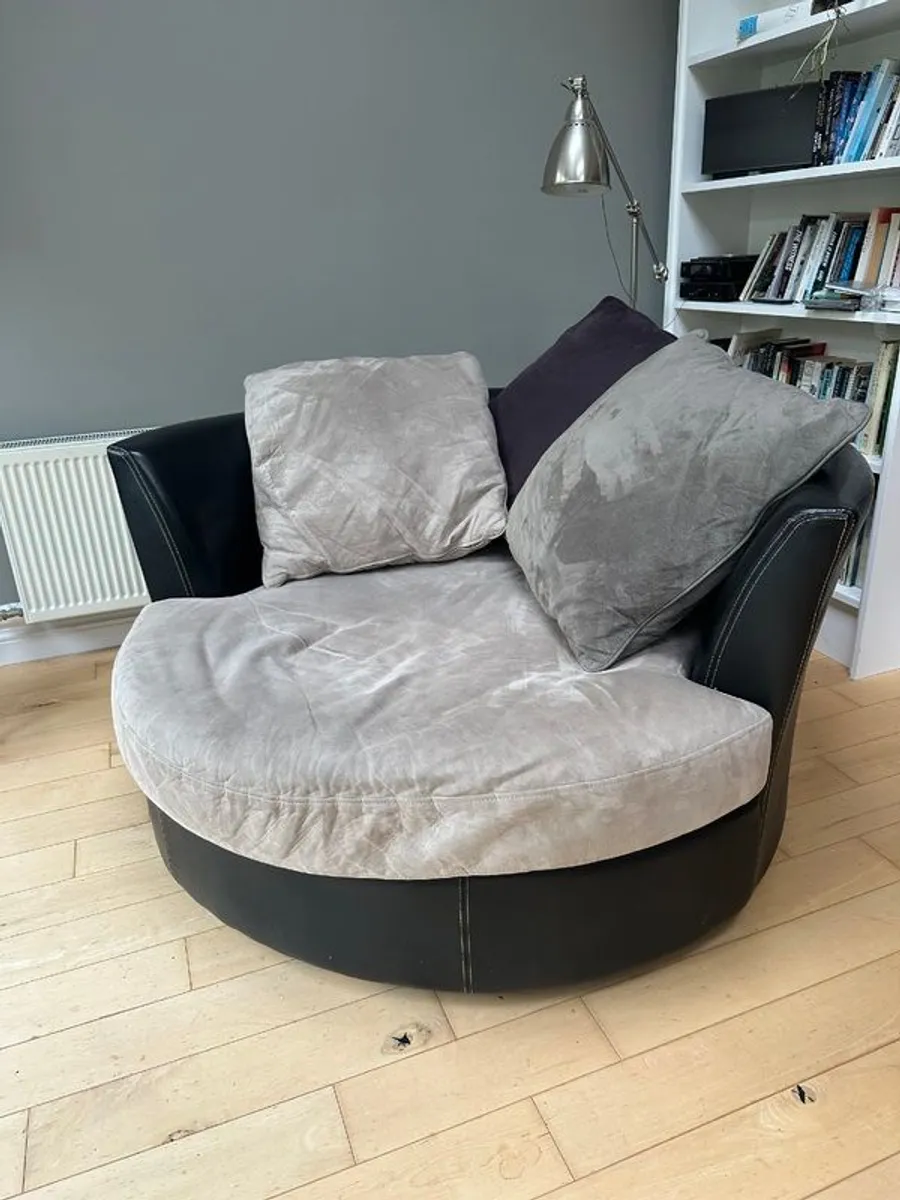 Fantasia Twister Chair - Image 2