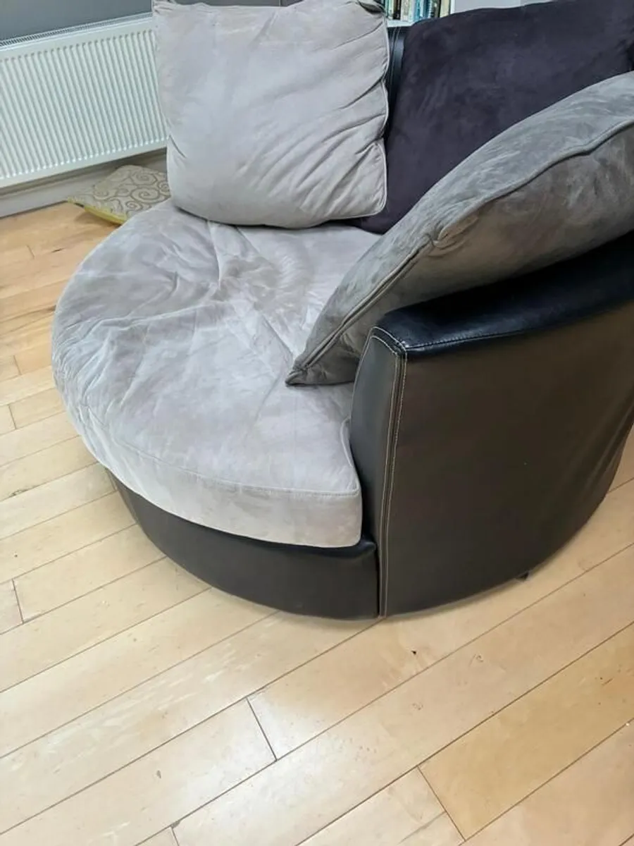 Fantasia Twister Chair - Image 4
