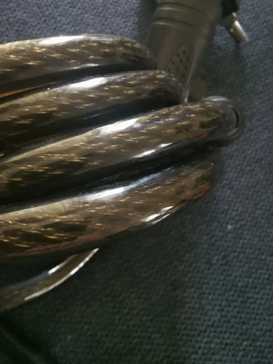 Bike lock with security cable - Image 3
