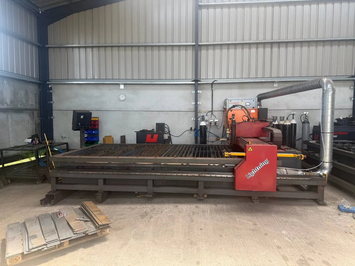 Esprit cnc plasma 4x2 hypertherm 130xd - Image 1