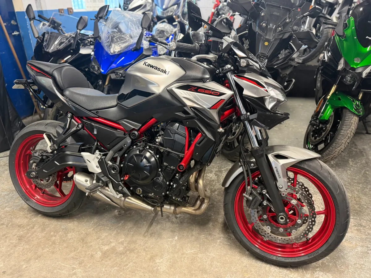 2024 KAWASAKI Z650 - Image 2