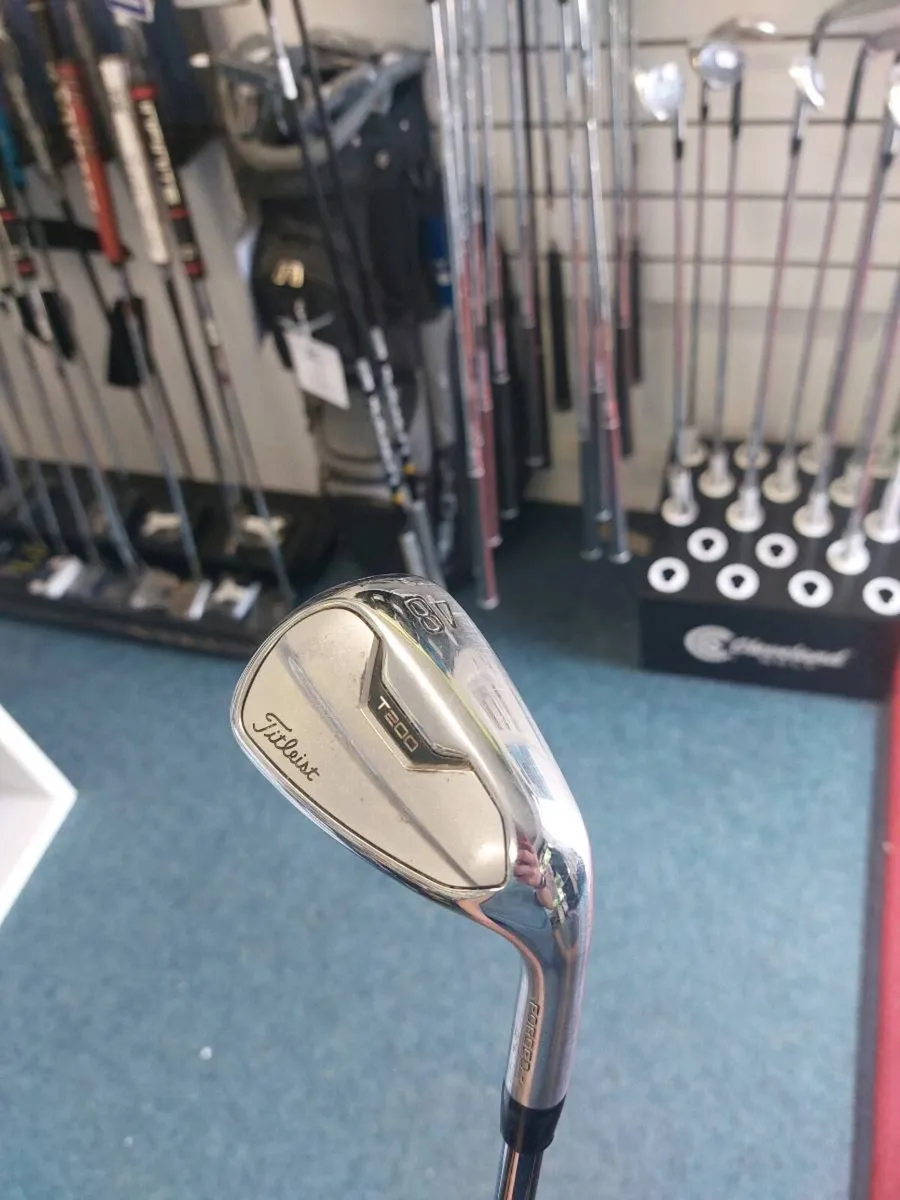 Titleist T200 48 Degree - Image 1