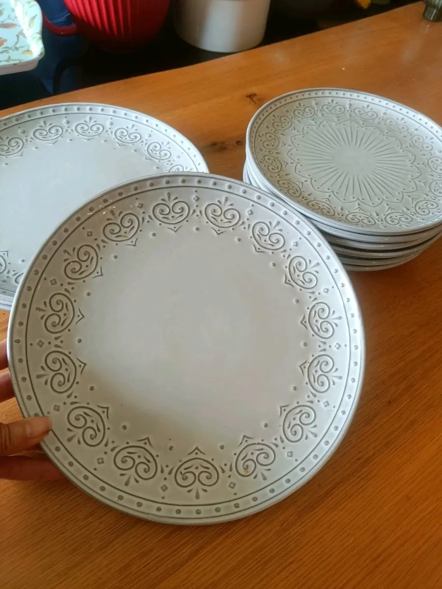 Plates - Image 2