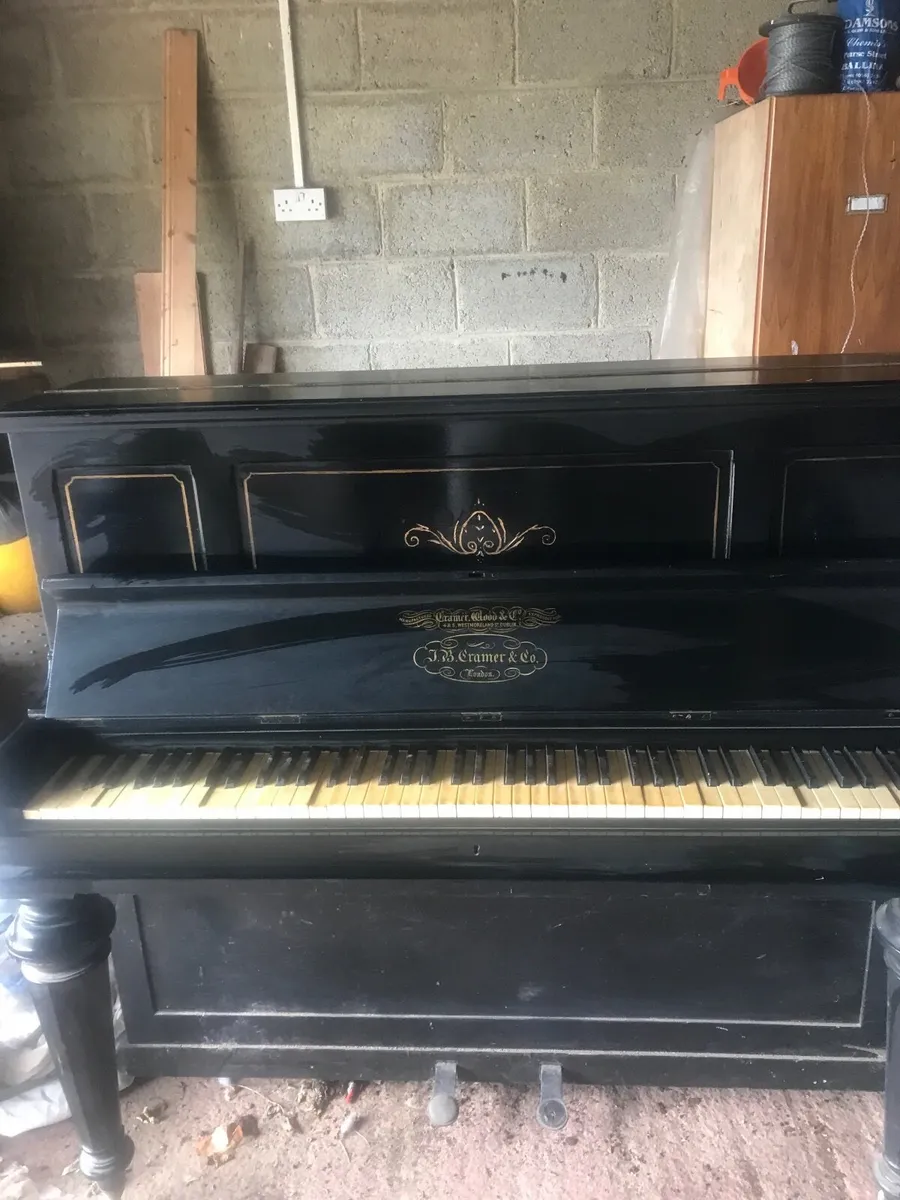 Piano - Image 1