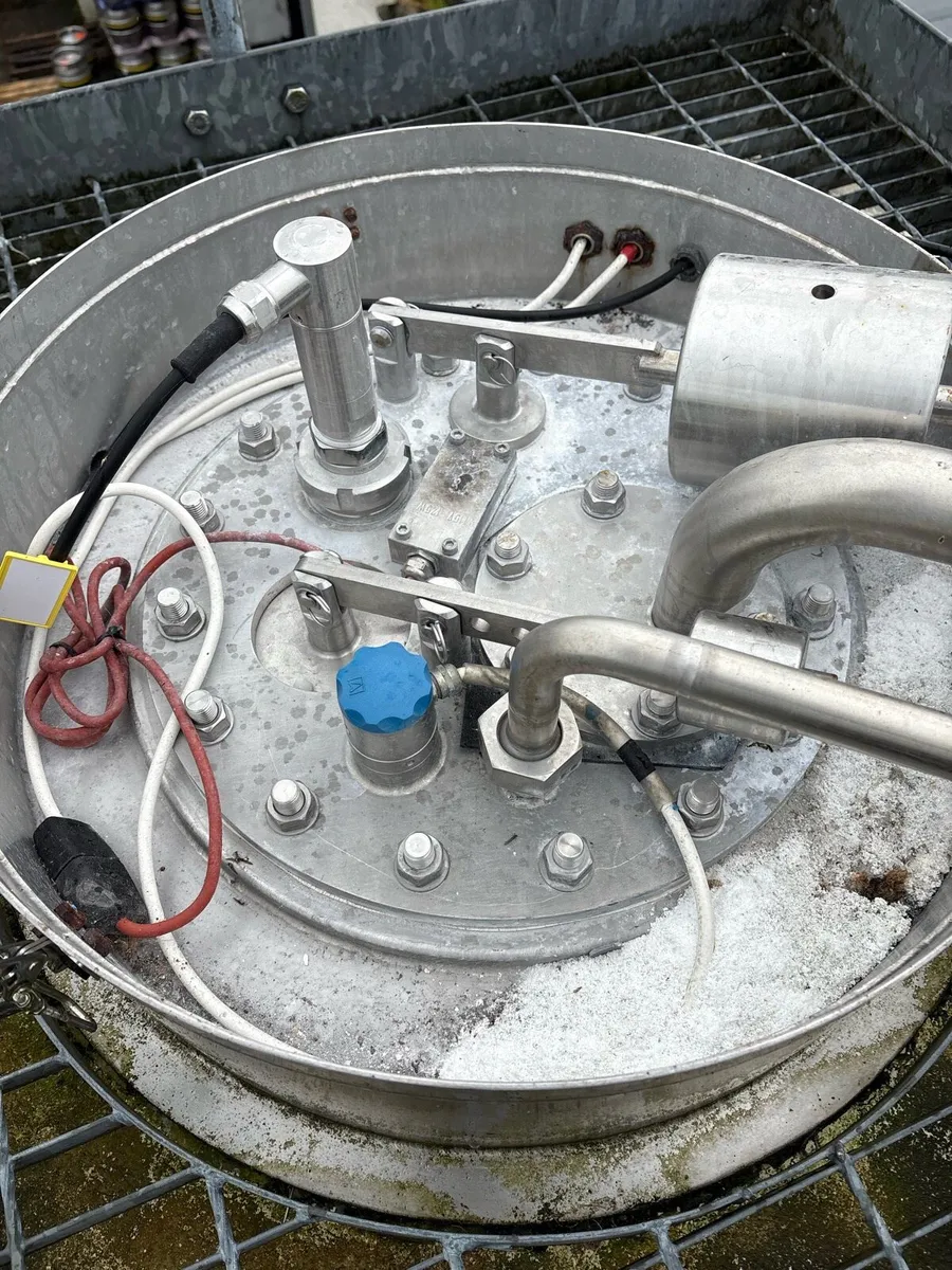 2 X 15,000 Litre Stainless Steel Ex BBT Tanks - Image 2