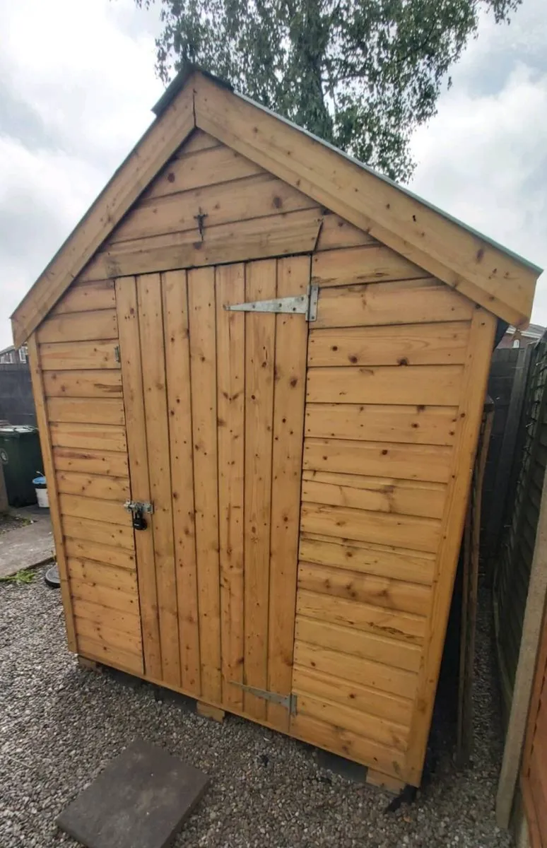 8x6 Garden Shed , 3 door wardrobe, IKEA TV stand - Image 2