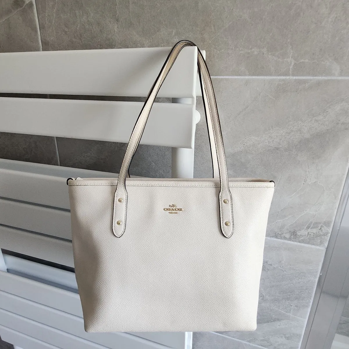 Coach shoulder bag - Image 1