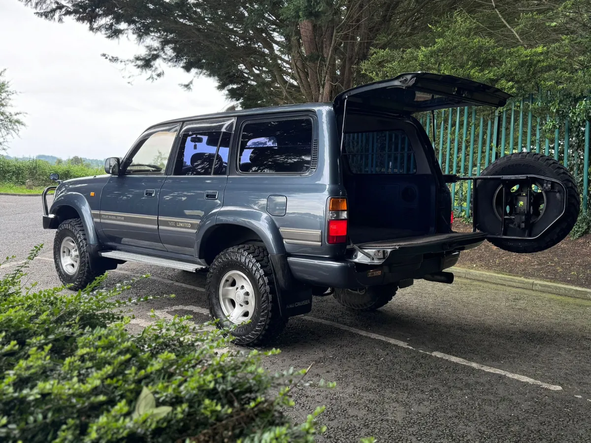 Toyota Land Cruiser 80-Series - Image 2