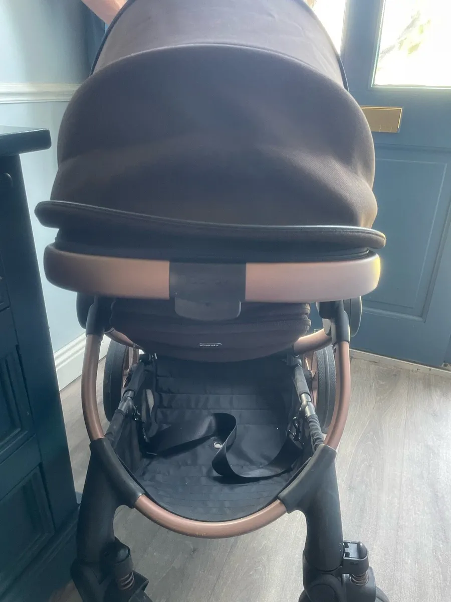 I candy peach 7 bundle and car seat - Image 4