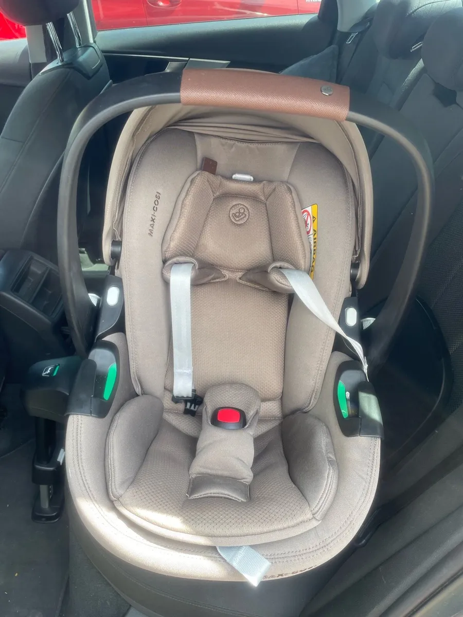 I candy peach 7 bundle and car seat - Image 1