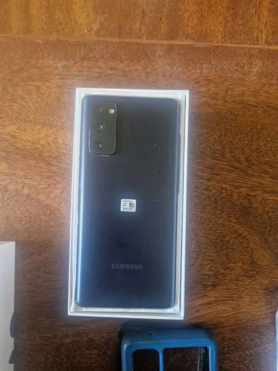 S20 fe phone - Image 4