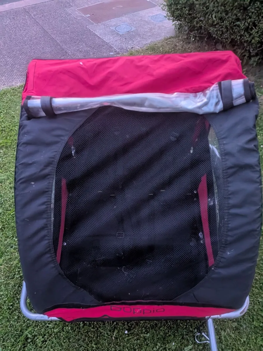 Bike trailer - Image 1