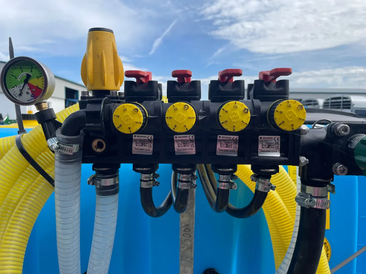 Parlayan 800L Sprayer - Image 4