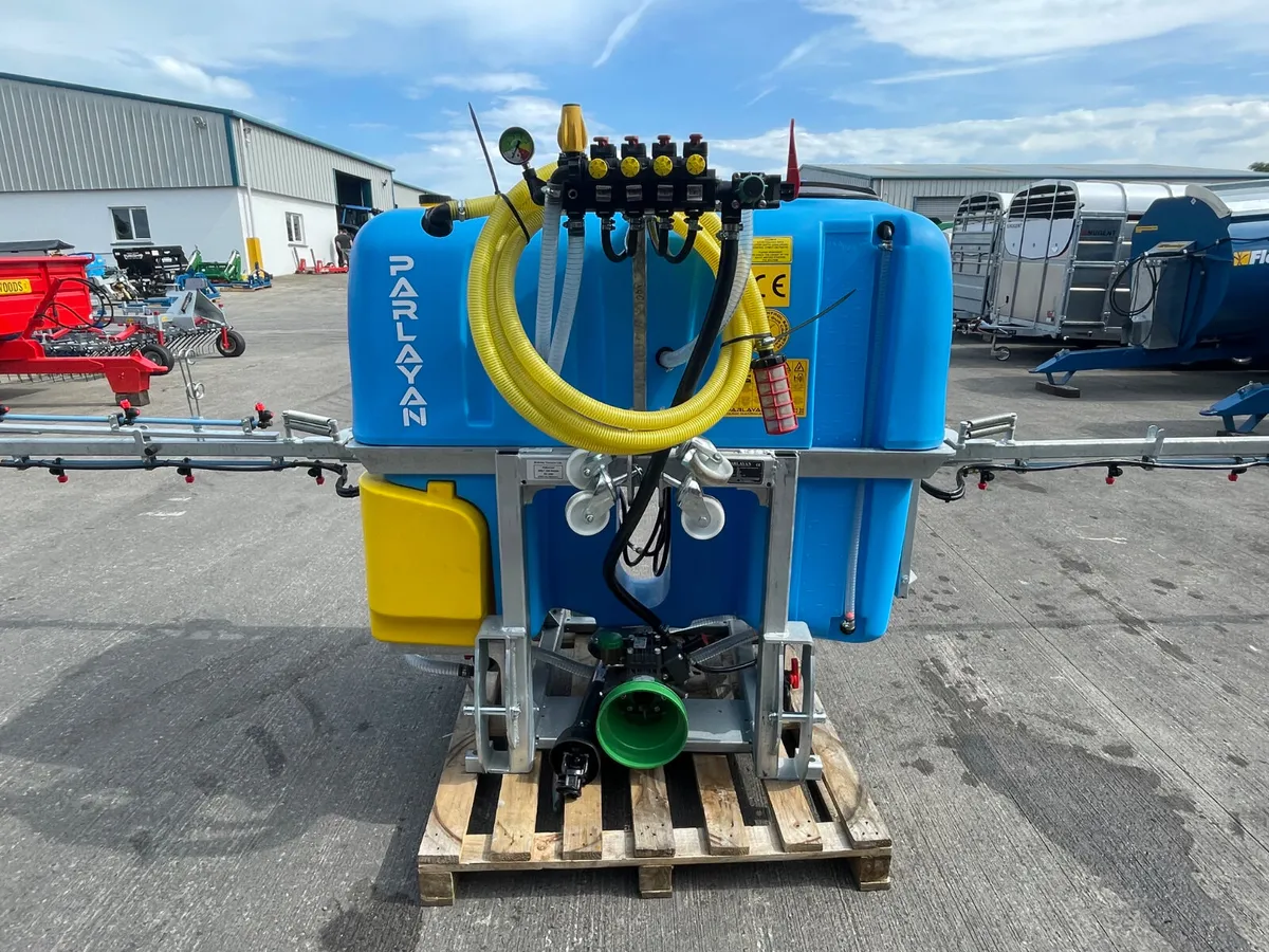 Parlayan 800L Sprayer - Image 2