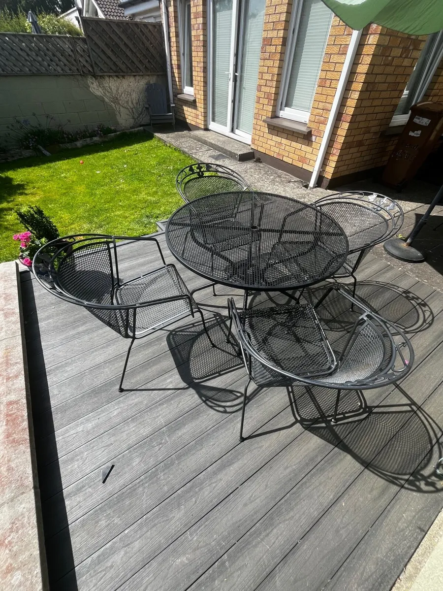 Garden Furniture - Image 1