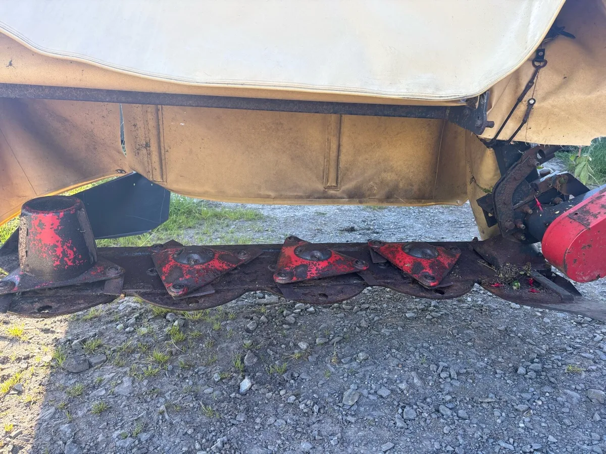 Vicon disc mower - Image 3